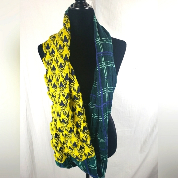 NWT Collectioneighteen Navy Multicolored Infinity Scarf - Picture 1 of 8